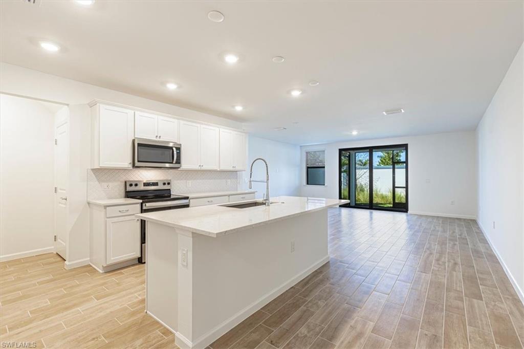 27842 SOLIS GRANDE DR