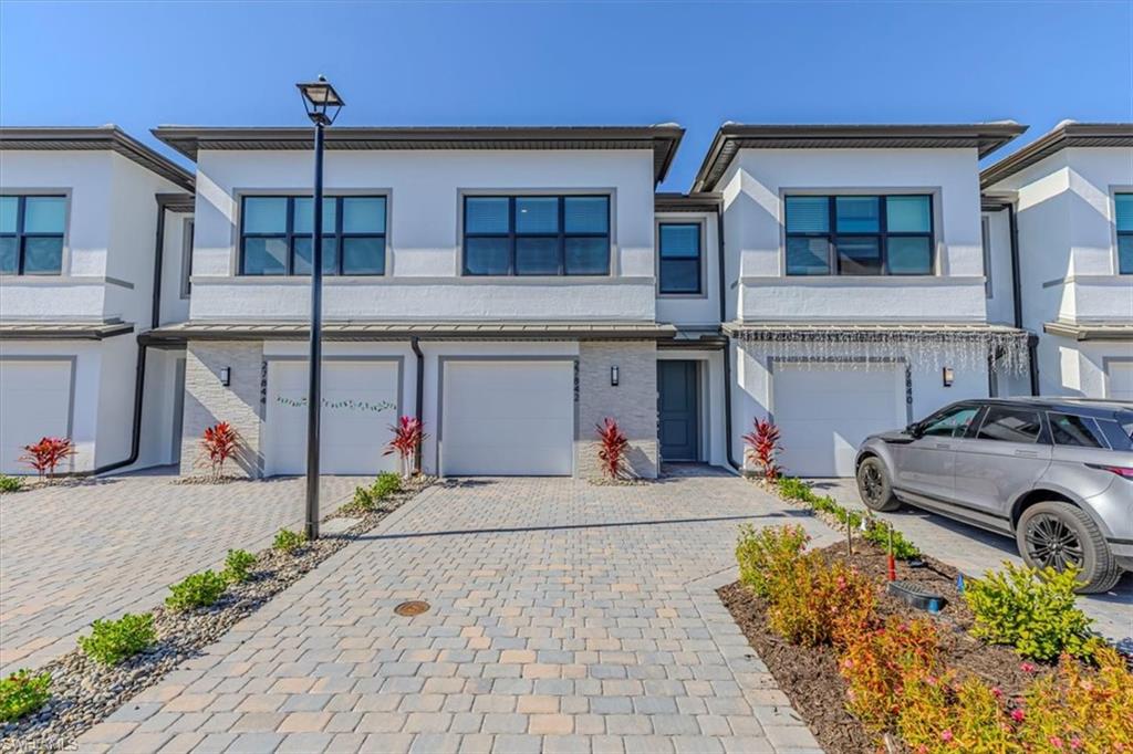 27842 SOLIS GRANDE DR