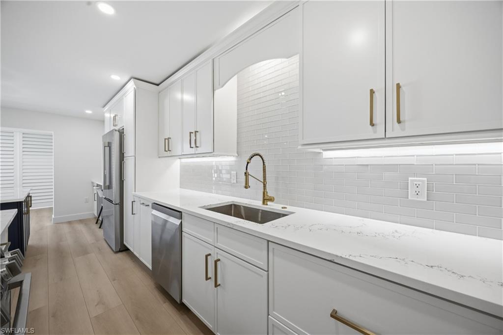 333 Harbour DR # 109