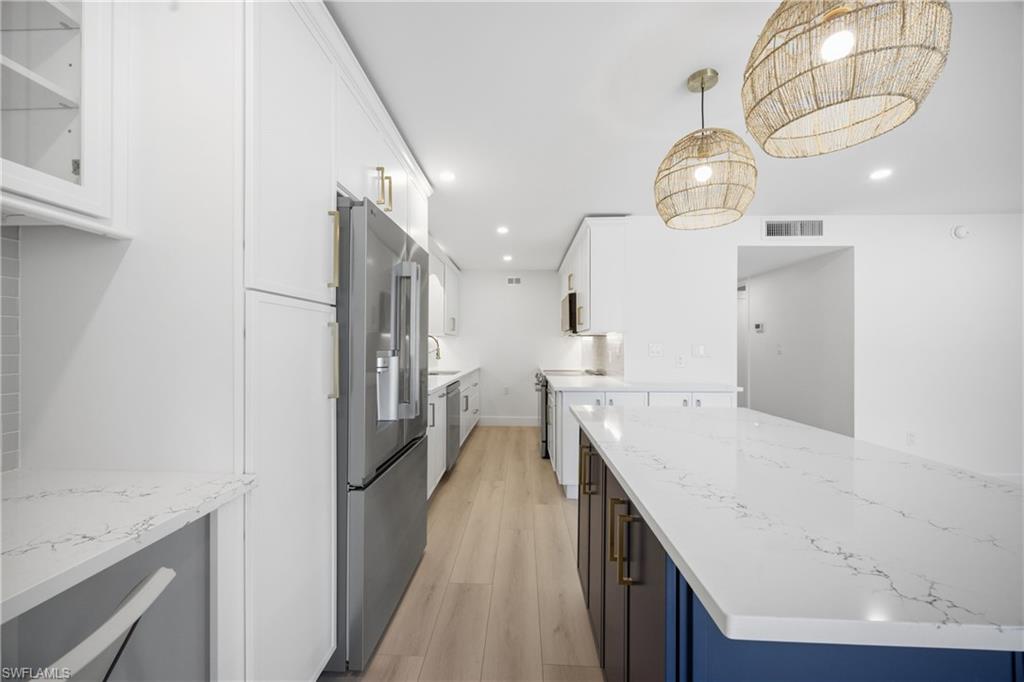 333 Harbour DR # 109