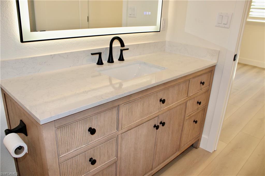 333 Harbour DR # 109