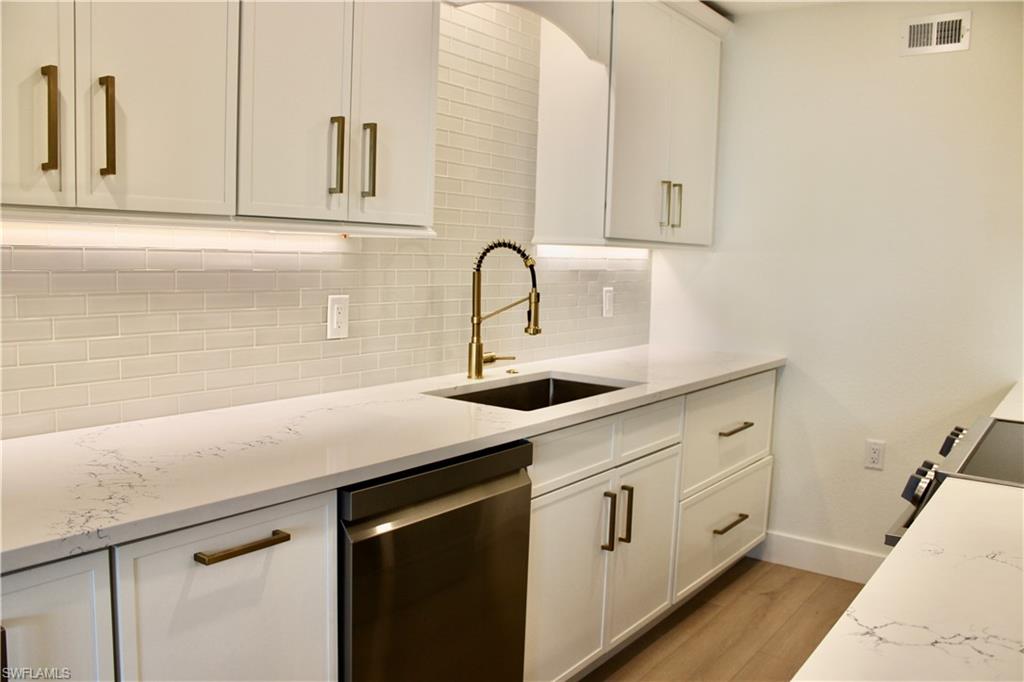 333 Harbour DR # 109