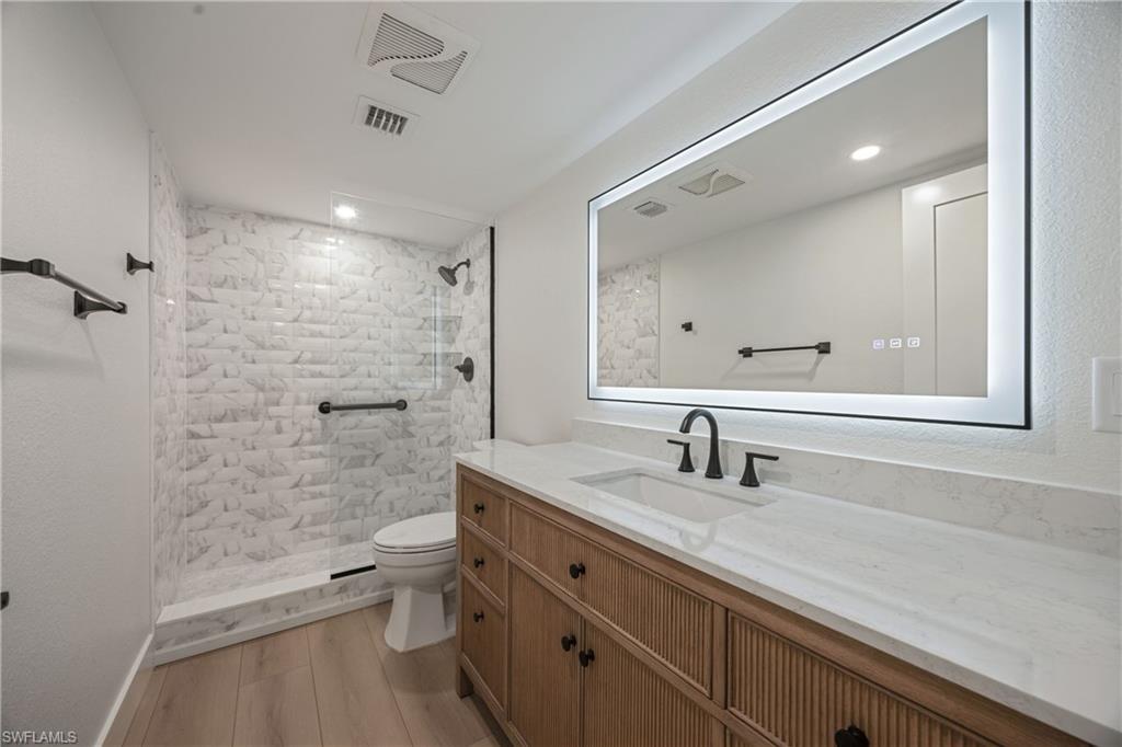 333 Harbour DR # 109