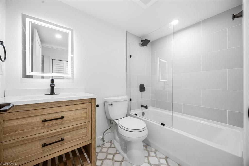 333 Harbour DR # 109