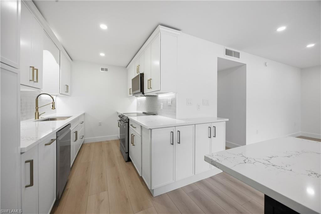 333 Harbour DR # 109