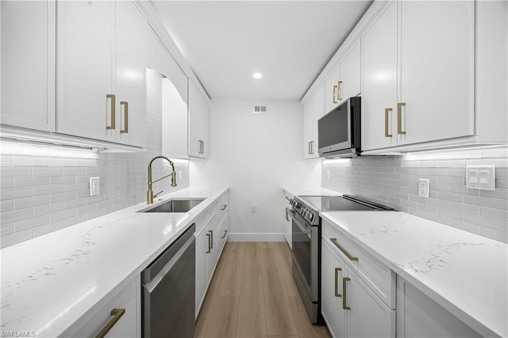 333 Harbour DR # 109