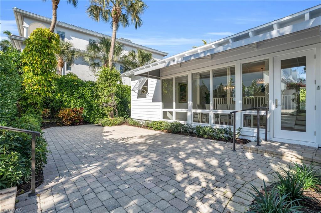 617 Gulf Shore Blvd N