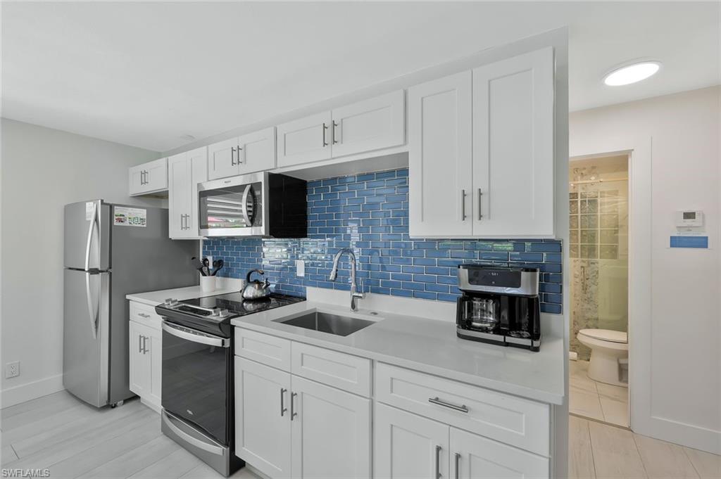 493 Willet AVE