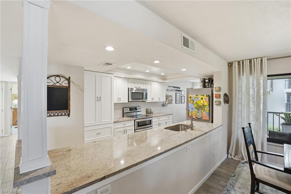 5950 Pelican Bay BLVD # 125