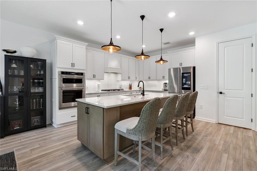 10427 VENTANA LN