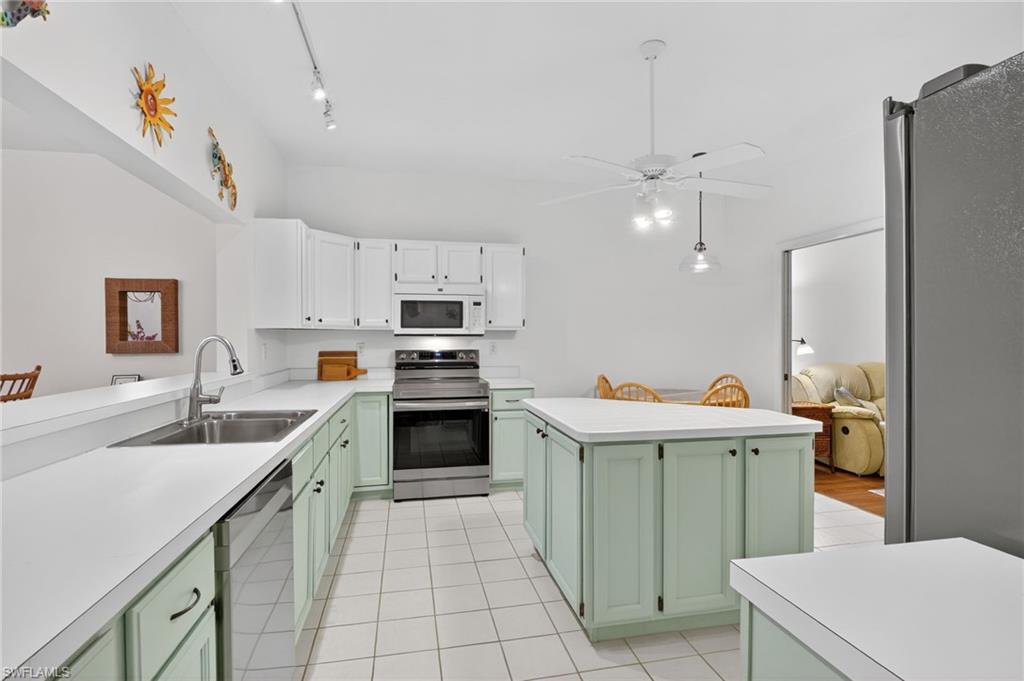 2827 Aintree LN C102