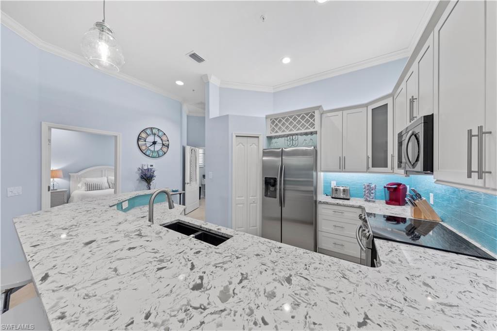 1285 Sweetwater CV 2106