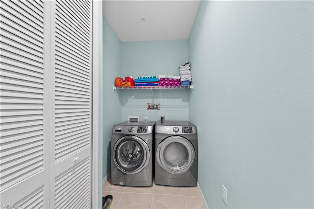1285 Sweetwater CV 2106