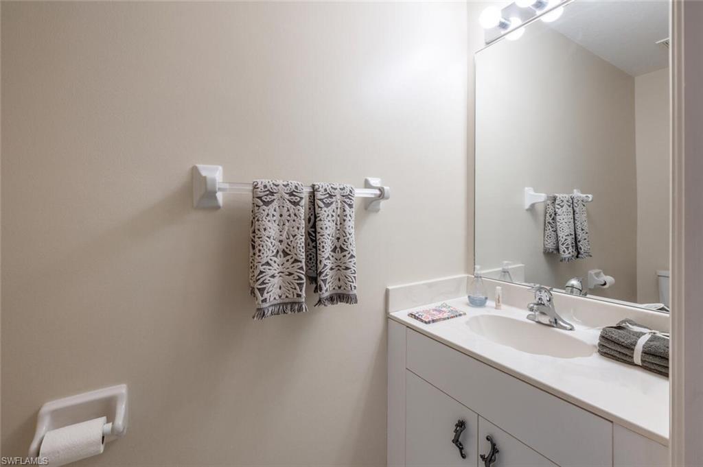 1096 Woodshire LN # C210