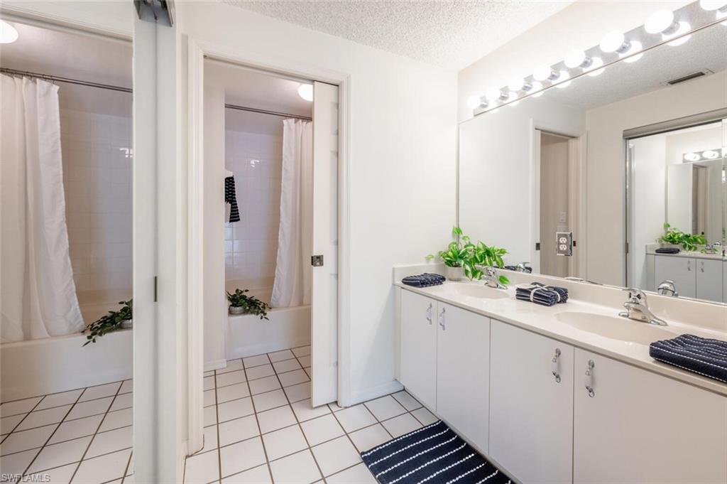 1096 Woodshire LN # C210