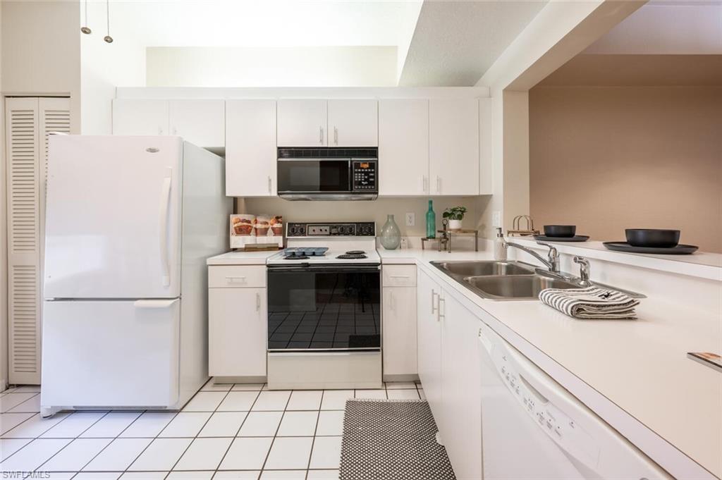 1096 Woodshire LN # C210