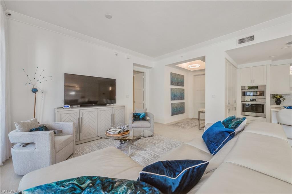 1135 3rd AVE S # 304