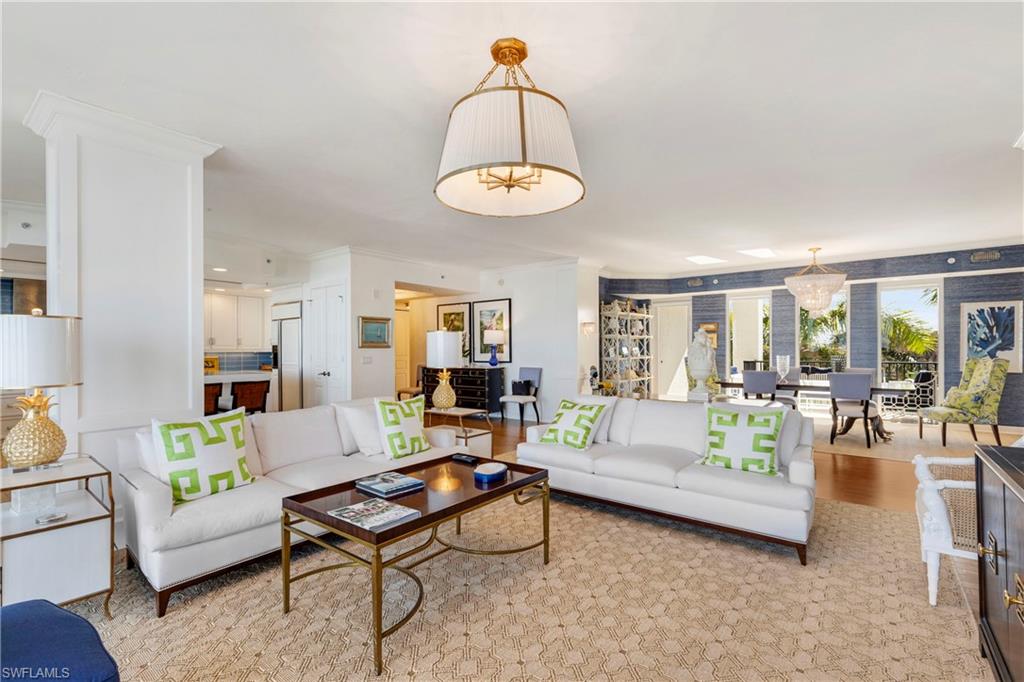 700 La Peninsula BLVD # 404