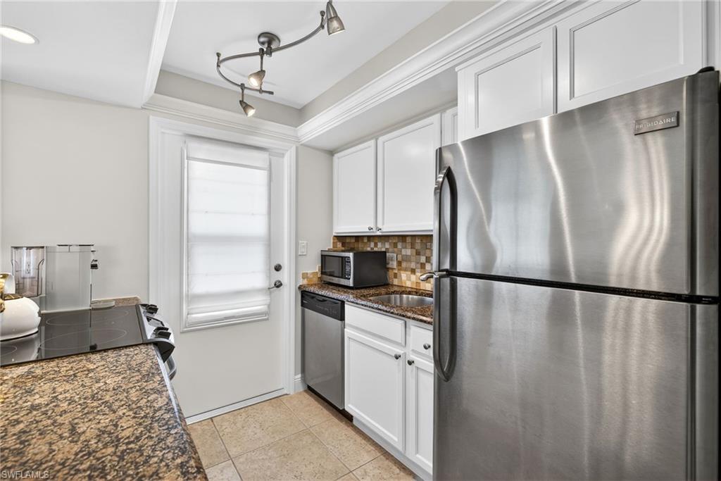 1550 Gulf Shore BLVD N # E6