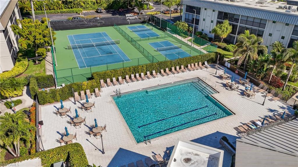 788 PARK SHORE DR # B22