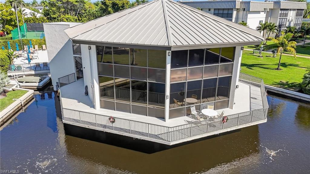 788 PARK SHORE DR # B22