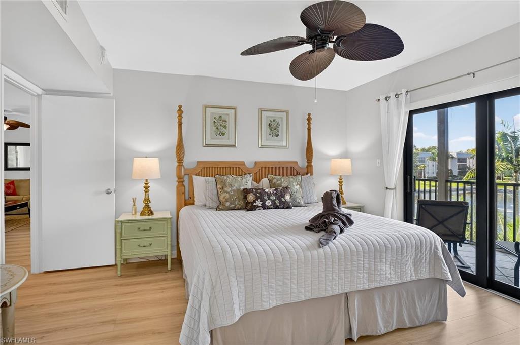 788 PARK SHORE DR # B22