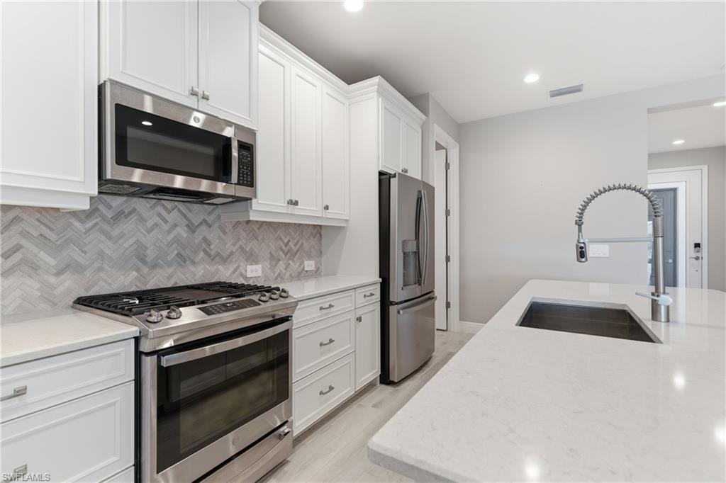 2118 Marquesa CIR