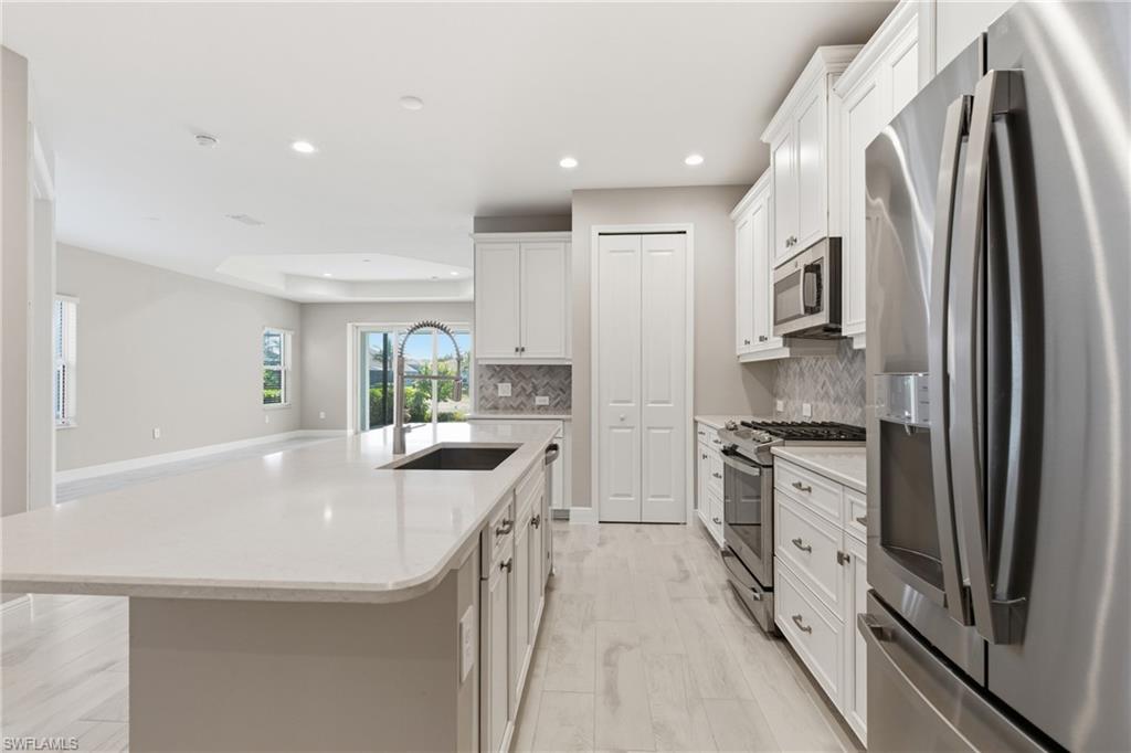 2118 Marquesa CIR