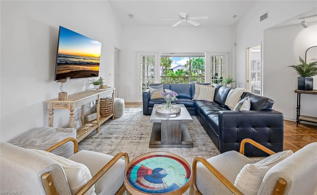 433 2nd ST S # 202 Unit: B-202