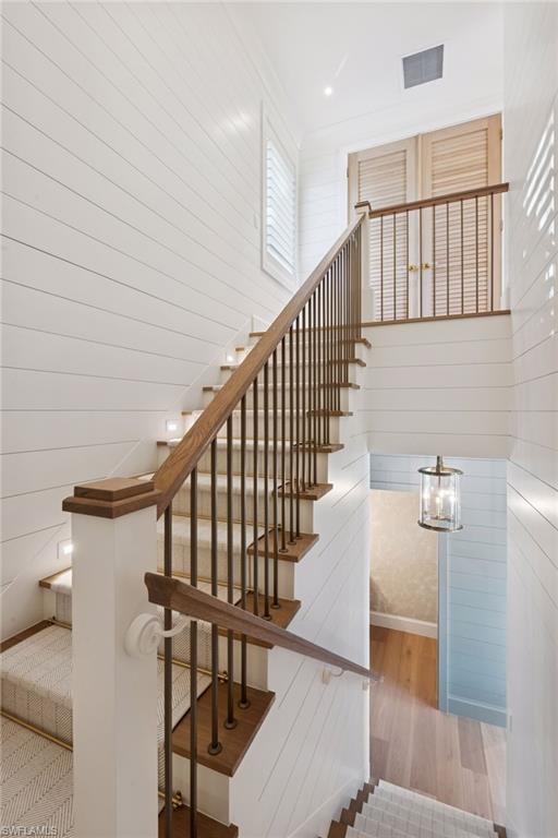 186 North ST