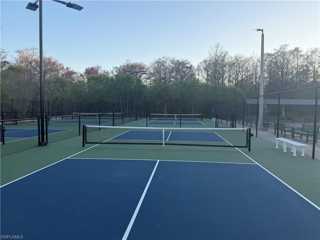 7208 Country Lake CIR