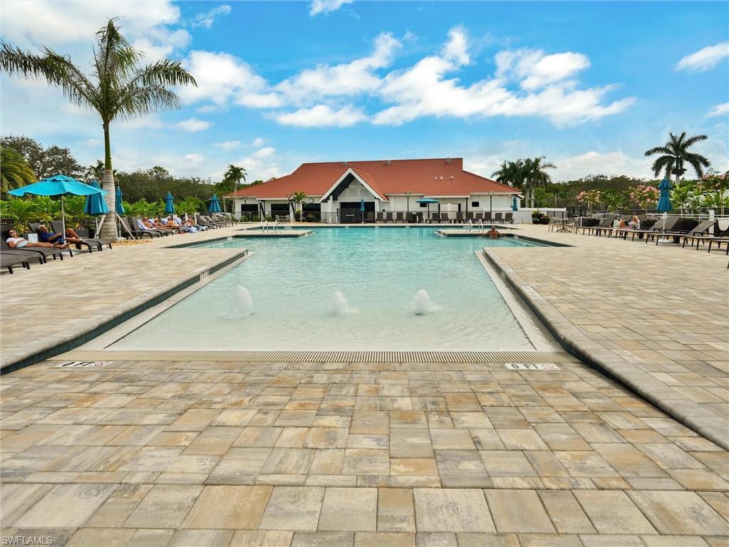 7208 Country Lake CIR