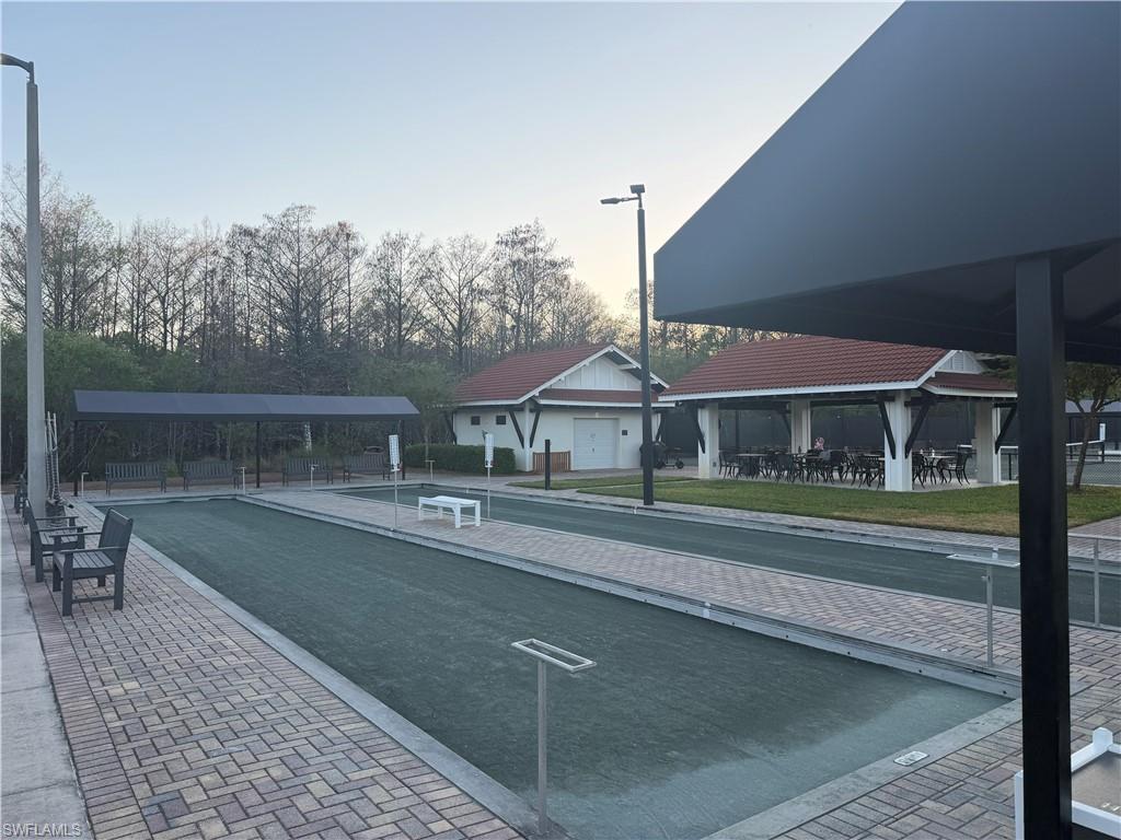 7208 Country Lake CIR