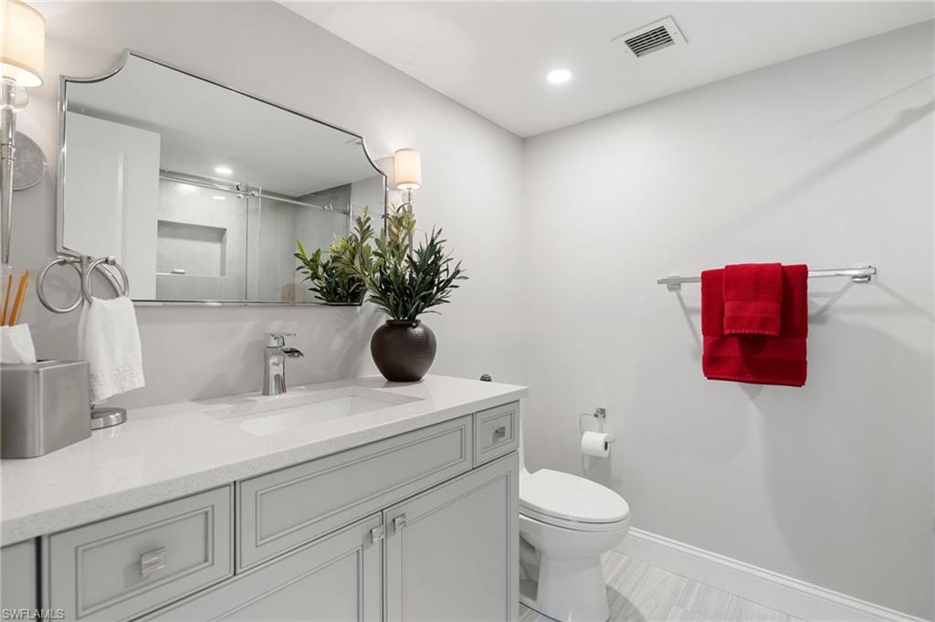 4401 Gulf Shore BLVD N D806