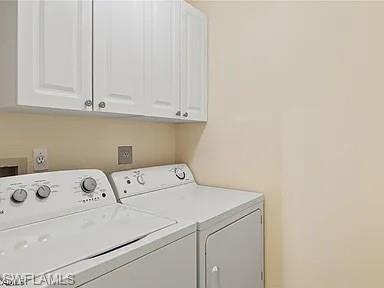 1096 WOODSHIRE LN # C106