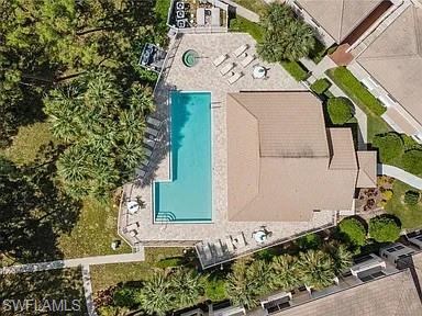 1096 WOODSHIRE LN # C106