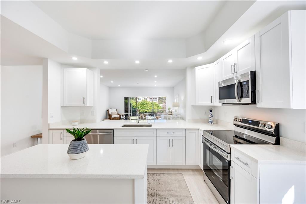 2806 Aintree LN # H102