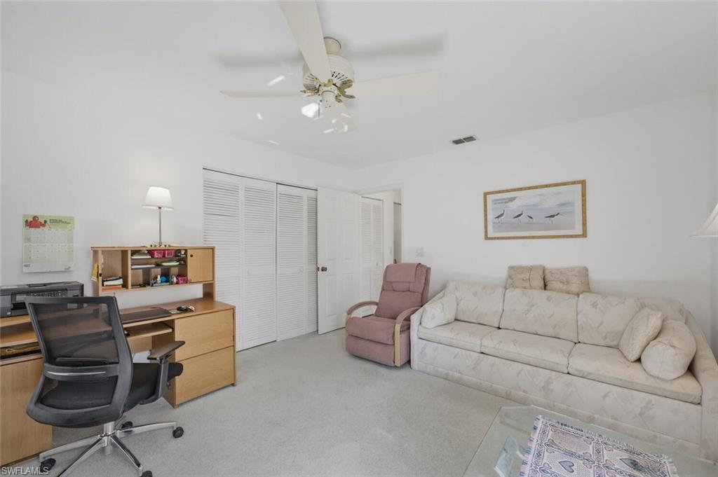 217 Marseille DR