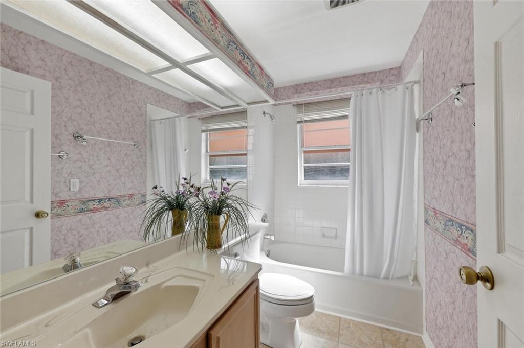 217 Marseille DR