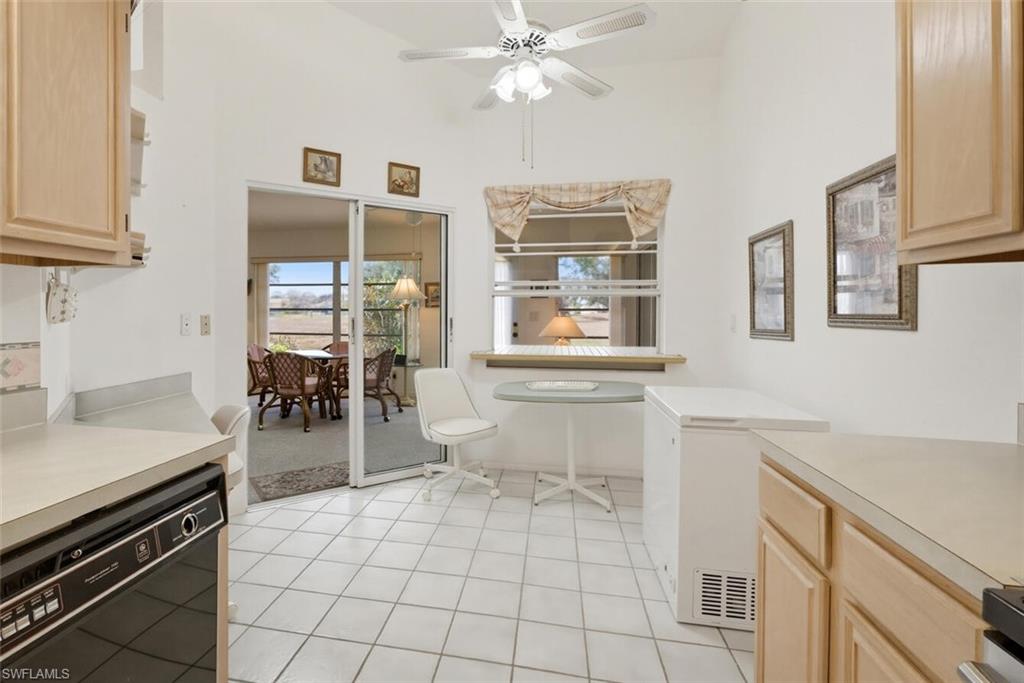 217 Marseille DR
