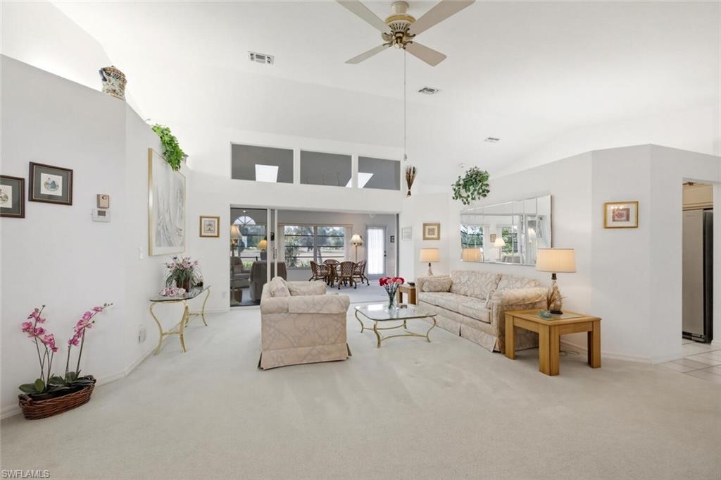 217 Marseille DR