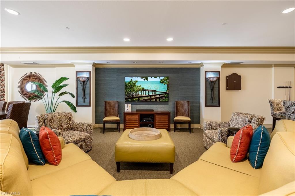 4137 Bay Beach LN 525