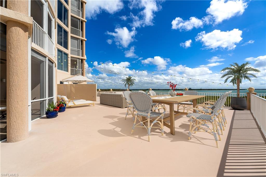 4137 Bay Beach LN 525