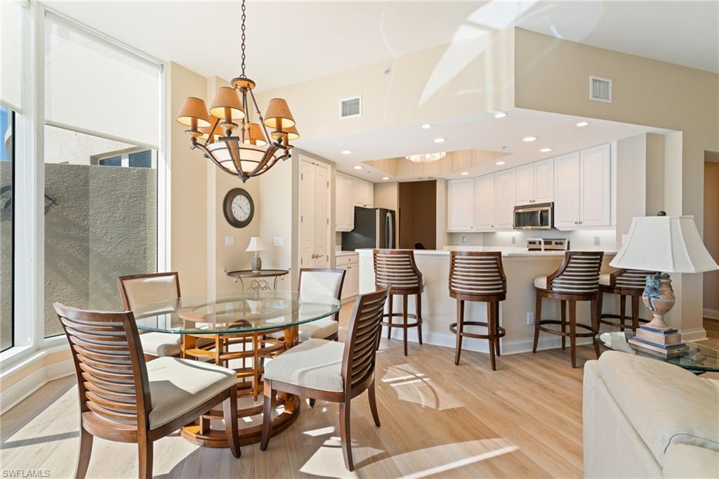 4137 Bay Beach LN 525