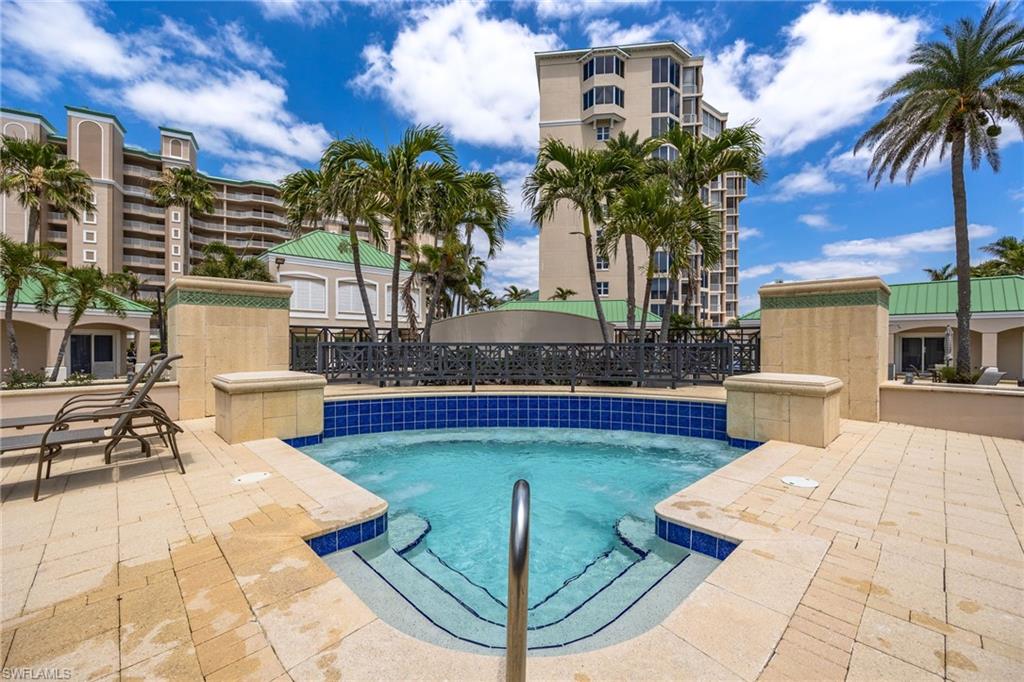 4137 Bay Beach LN 525