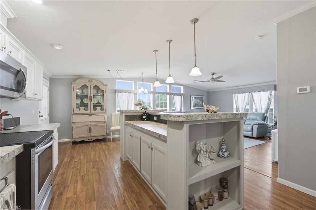 561 Charlemagne BLVD