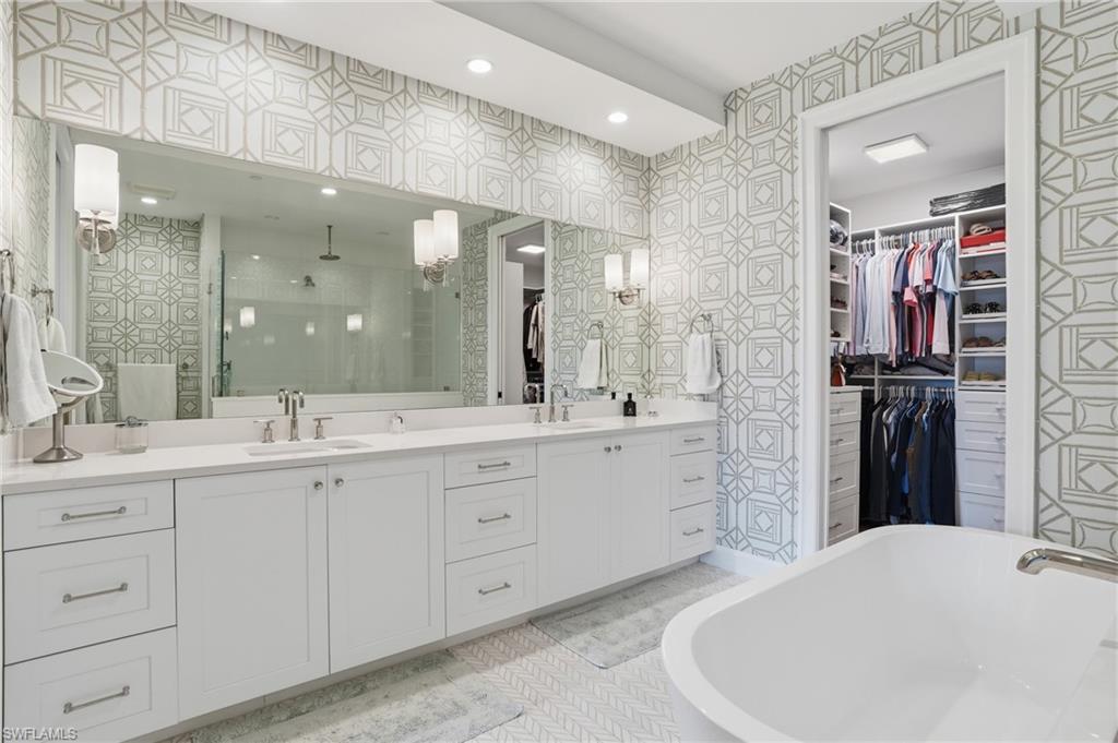 1115 Central AVE 456