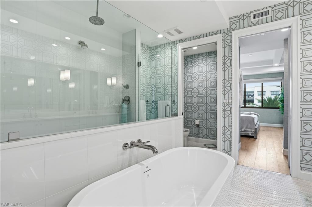 1115 Central AVE 456