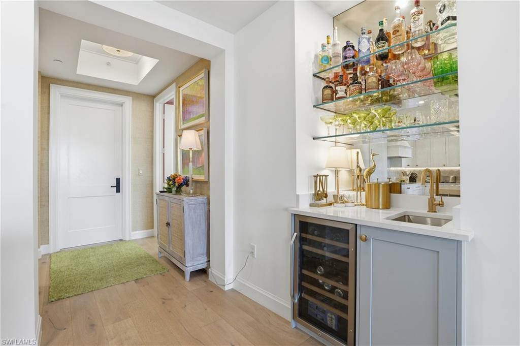 1115 Central AVE 456