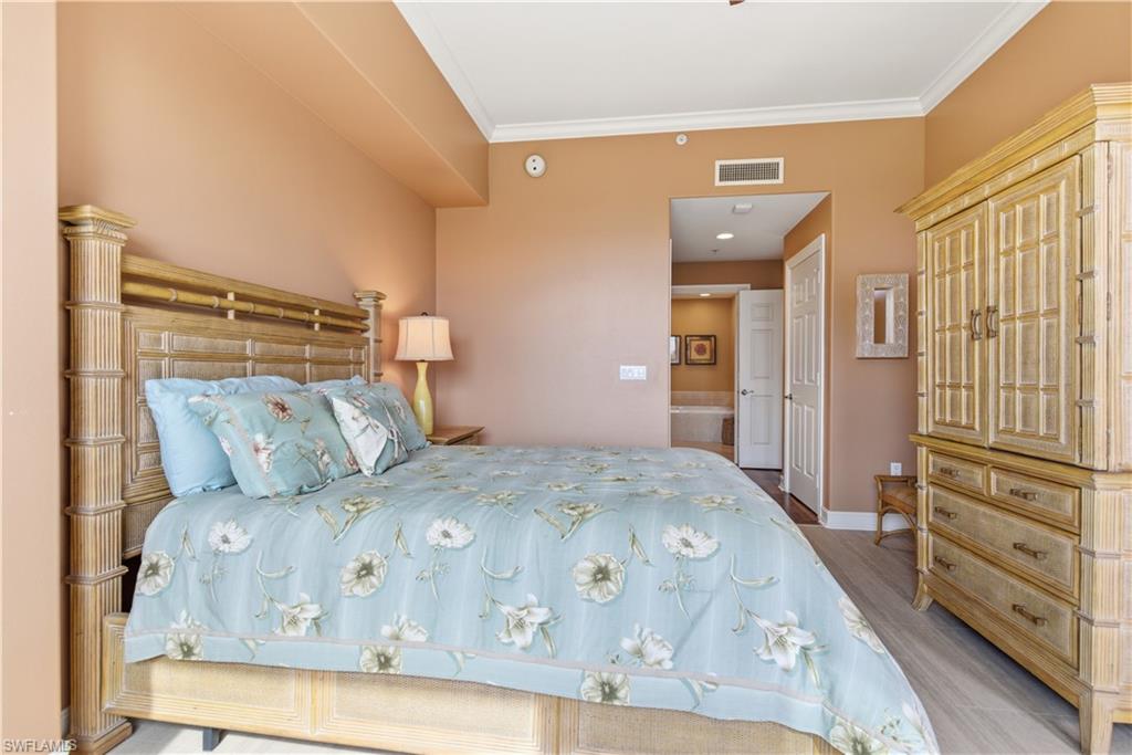 2748 Tiburon BLVD E C404